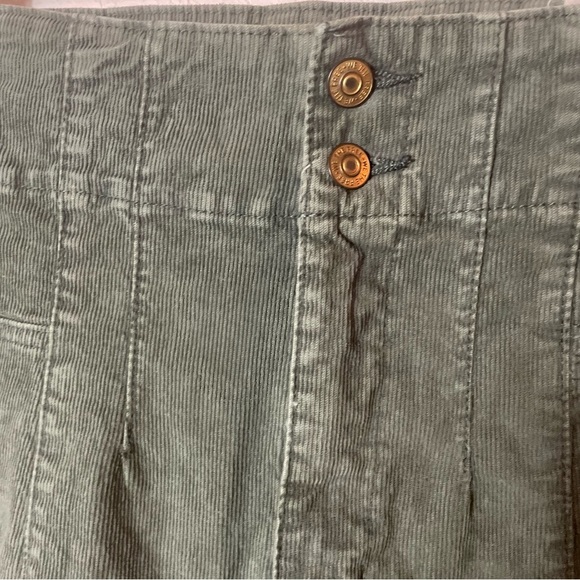 We The Free People Jayde Cord High Rise Huntress Green Corduroy Pants Sz 31 NWT - Picture 5 of 10